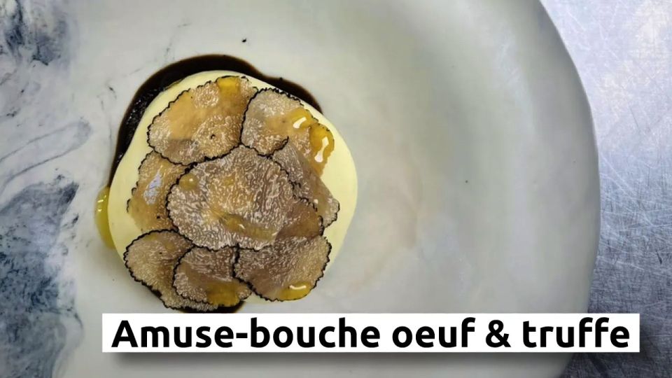 A feu doux : Aime #1 Brouillade d'Œufs au Siphon et Truffe d'Été