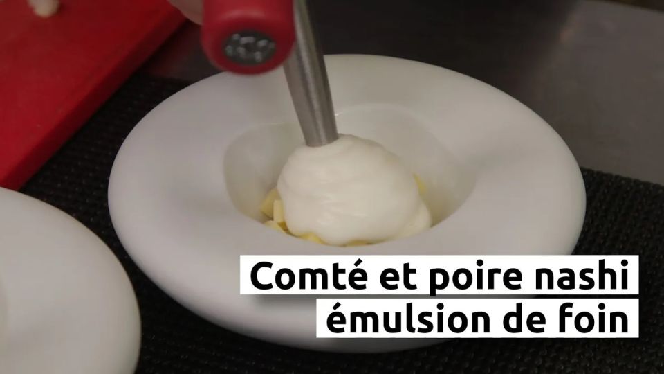 A feu doux : 5ème Saveur #04 Comté et poire nashi, émulsion de foin